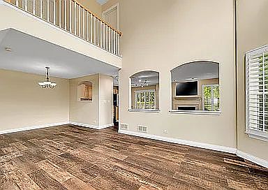 4th image of 1728 Brookwood Rd