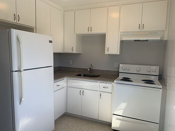 2nd image of 4250 Payne Ave #0
