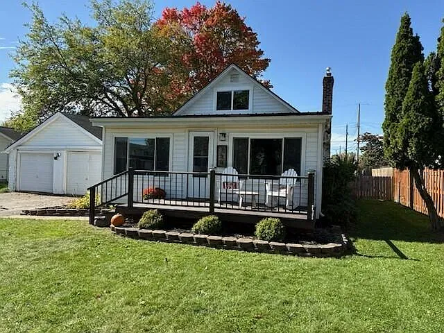 2 bed, 1.5 bath, 971 sqft, $1,495 — Photo 1