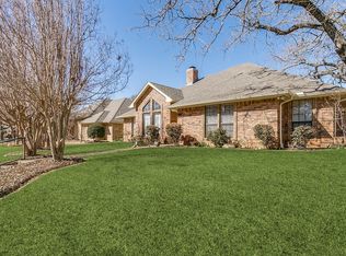 2907 Valleyview Dr, Grapevine, TX 76051