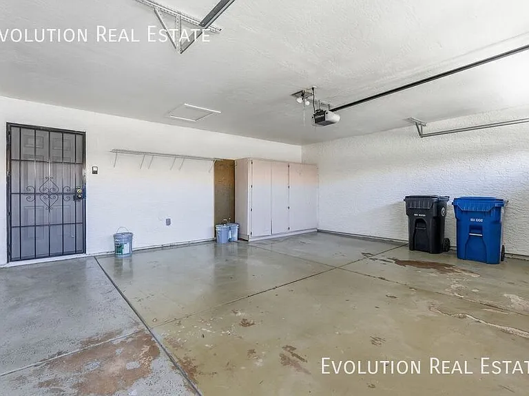 2329 N Recker Rd #86 — Photo 30