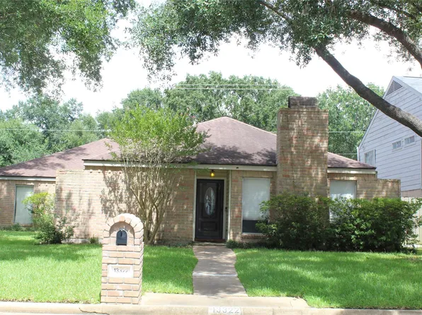 13322 Queensride Ln, Houston, TX 77070