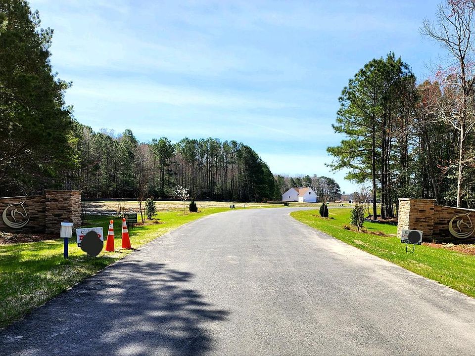 1st image of 7 Jockey Ct Lot 43