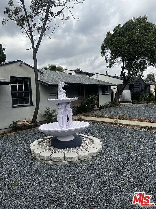 1st image of 7707 Louise Ave