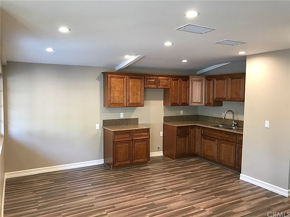 4th image of 13153 Kagel Canyon St