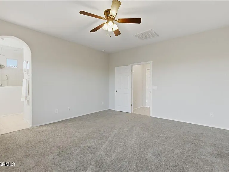 3745 N Astoria Dr — Photo 19