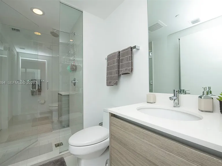 121 NE 34th St #3006 — Photo 14