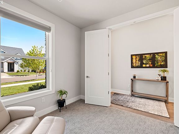 5th image of 4379 SE 58th Ave
