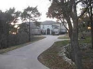 801 Bluff Ridge Dr, Cedar Hill, TX 75104