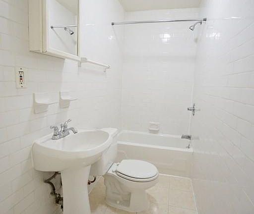 4th image of 442 E 9th St APT 7B