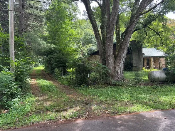 300 Woods Hollow Rd, Chillicothe, OH 45601