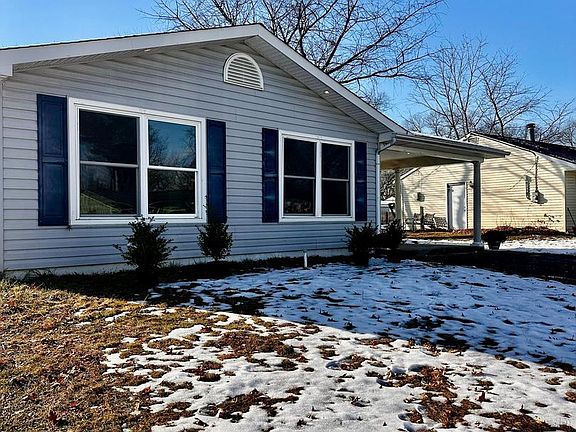 2nd image of 23 Tamarack Ln
