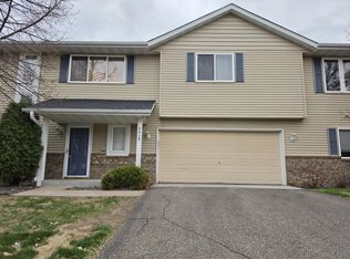 6418 207th St N, Forest Lake, MN 55025