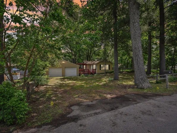 152 Laurel Rd, Wyoming, MN 55092