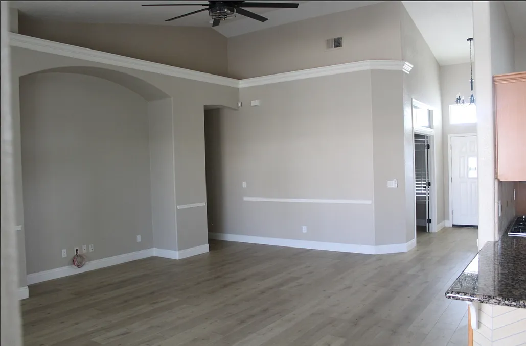 4 bed, 2300 sqft, $3,000 — Photo 3
