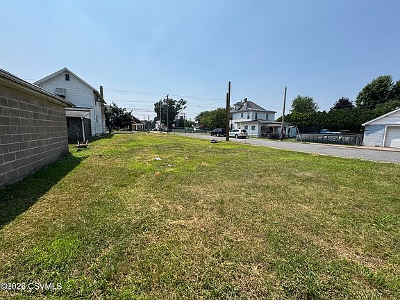 5th image of 378 Lasalle St
