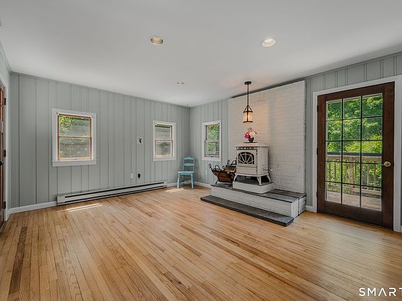 3rd image of 42 Shawandassee Road