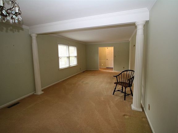 4th image of 4334 Saint Charles Ct