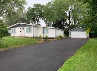 1214 S 12th Ave, St Charles, IL 60174