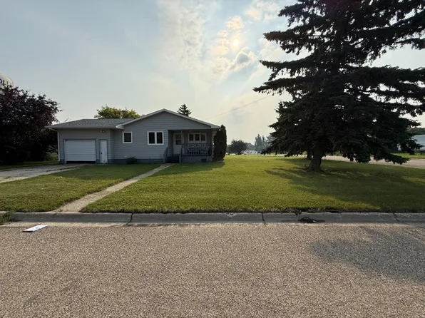 602 Harris Ct, Rolla, ND 58367