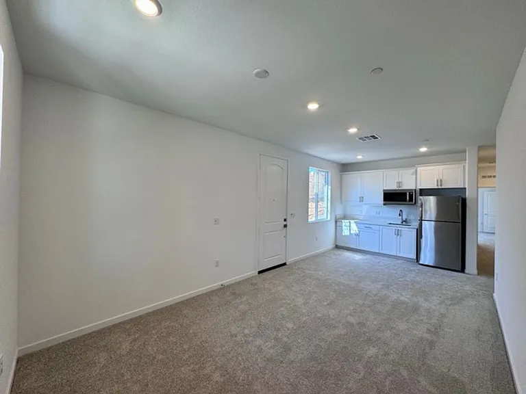 31133 Antares St — Photo 7