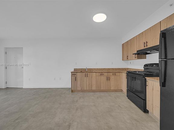 3rd image of 14752 NE 6th Ave #107
