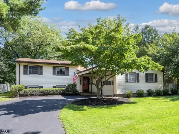 21 Heinrich Rd, Franklin Twp., NJ 08873