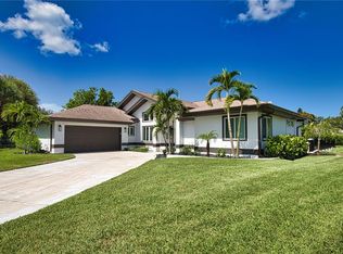 421 Bayside Ln, Nokomis, FL 34275