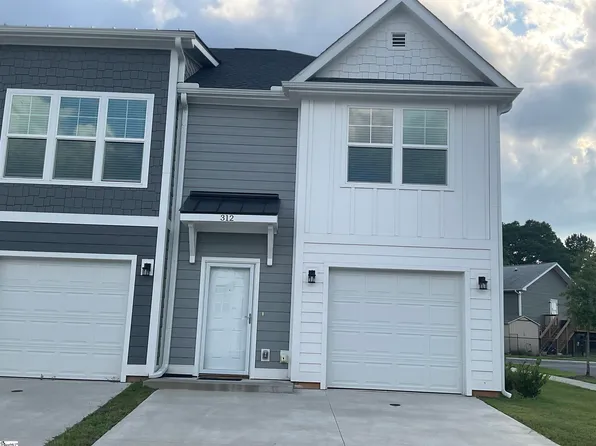 312 Lion Heart Ln, Greer, SC 29651