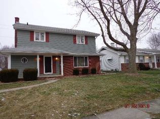 521 Meadow Springs Rd, Maumee, OH 43537