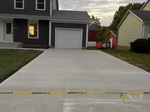 4296 & 4300 Lorwood Dr, Cuyahoga Falls, OH 44224