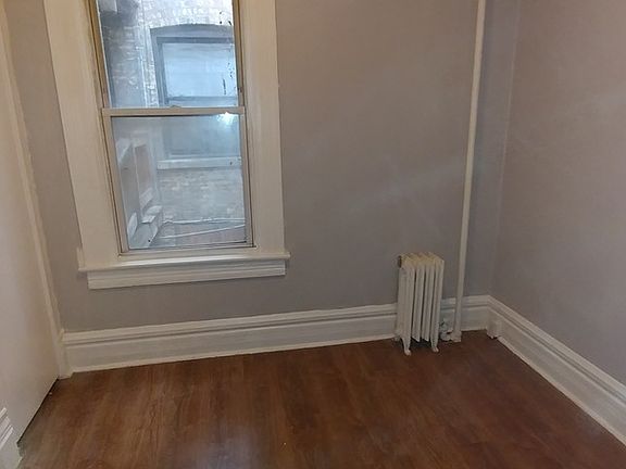 4th image of 6908 S Cregier Ave #1