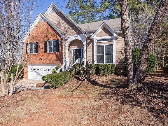 2nd image of 1455 Yorktown Dr