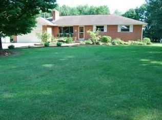 7152 Lewis Center Rd, Galena, OH 43021