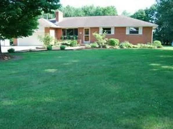 7152 Lewis Center Rd, Galena, OH 43021