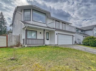 11866 98th Ave, Surrey, BC V3V 2J4