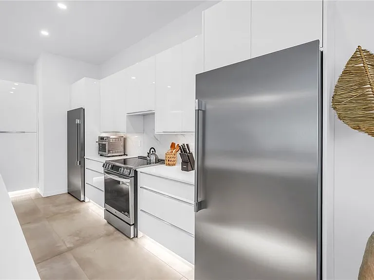 2314 Floyd St — Photo 16