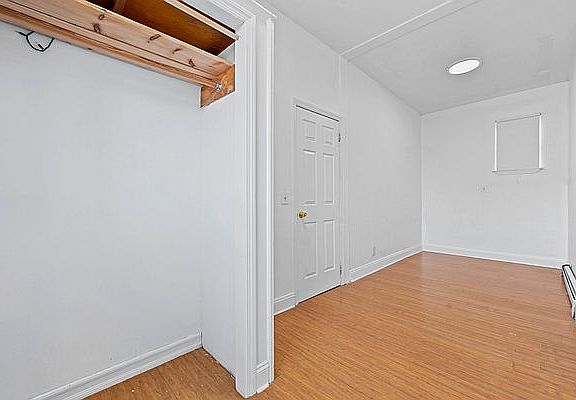 5th image of 940 Atlantic Ave #2