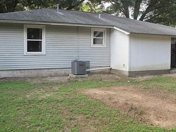 2nd image of 8 Gulf St