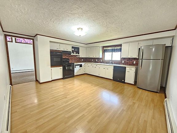 4th image of 401 Kramer Ave
