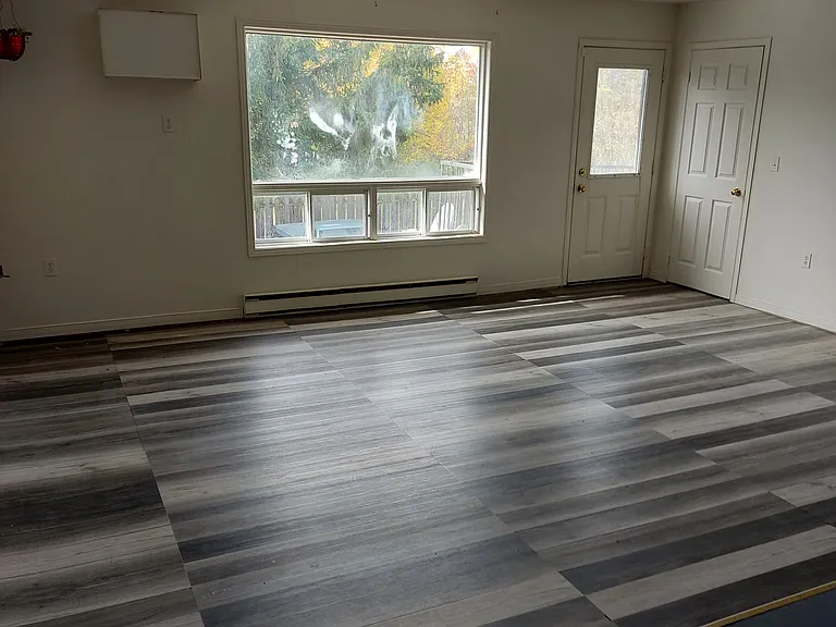 303 Killaly St W — Photo 7