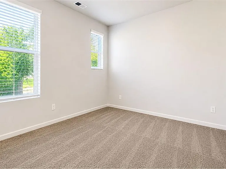 3618 Georgia Ave — Photo 7