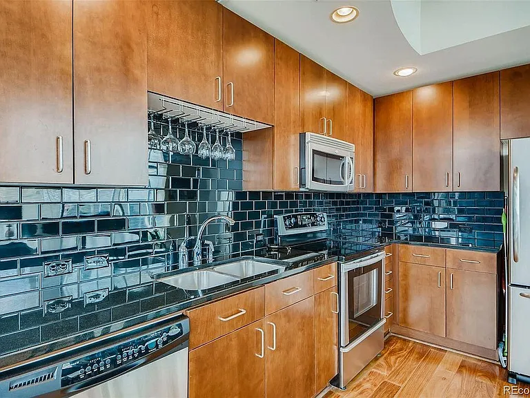 1700 Bassett St #1222 — Photo 4
