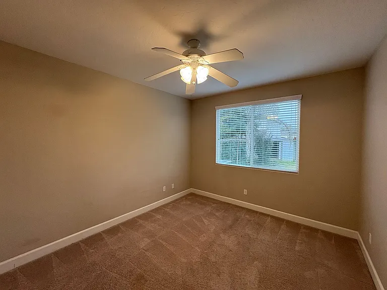3116 W Buena Vista Ave — Photo 17