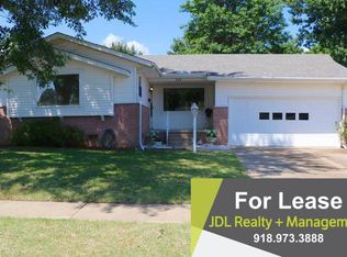 300 N 11th St, Broken Arrow, OK 74012