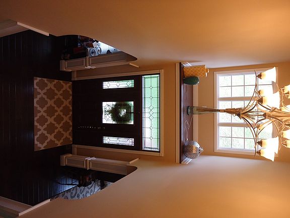 4th image of 176 Kaladar Dr
