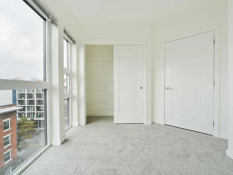 Encore Belltown Apartments — Photo 15