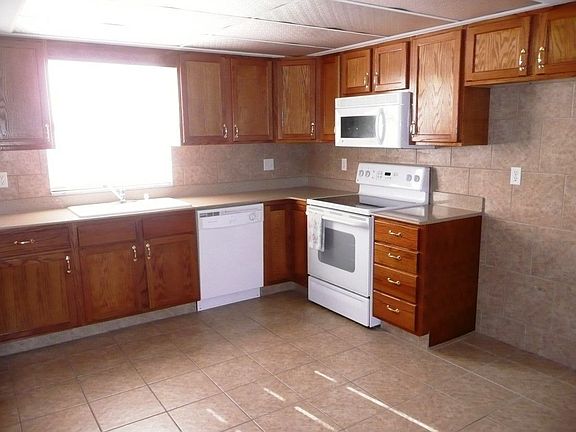 2nd image of 3300 Virginia Dr