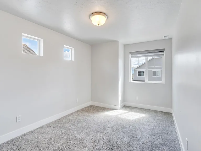 39 S Baker Spring Cv — Photo 9