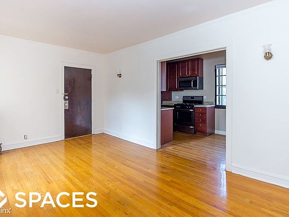 3rd image of 2100 W Ainslie St #2108E2